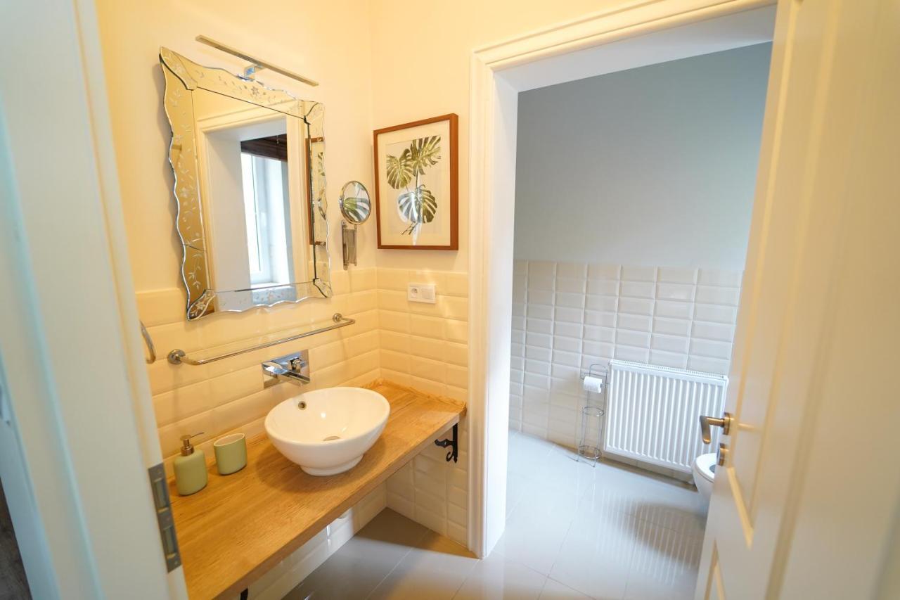 Spa Apartments Theresia Dubi  Екстер'єр фото