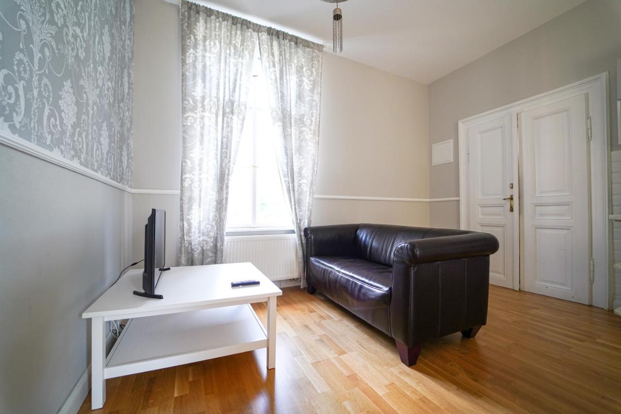 Spa Apartments Theresia Dubi  Екстер'єр фото